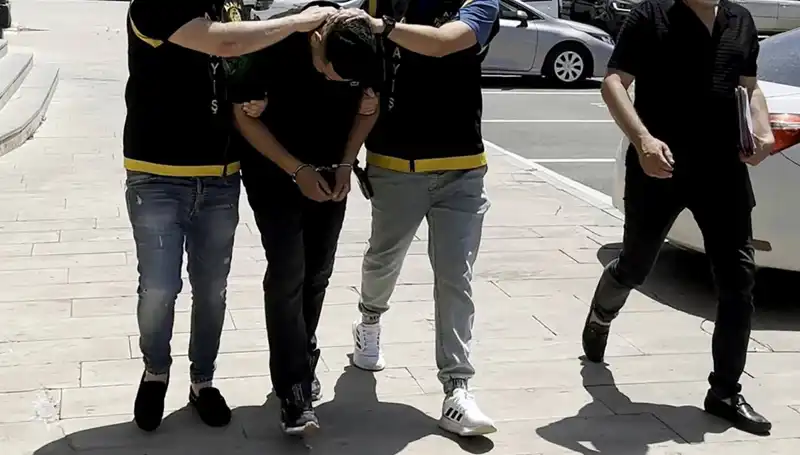 Mezarlıkta Hırsızlık Yaparken Suçüstü Yakalanan Şahısın İlginç Hikayesi