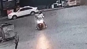 İstanbul'da AVM'ye Ateş Açıldı: Güvenlik Alarmı ve Panik!
