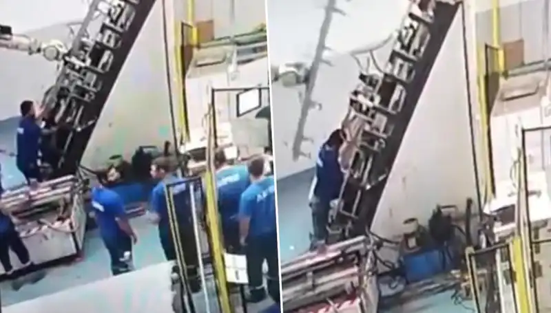 Fabrikada Feci Kaza! Makine Sırtına Saplandı, İşçi Yaralı