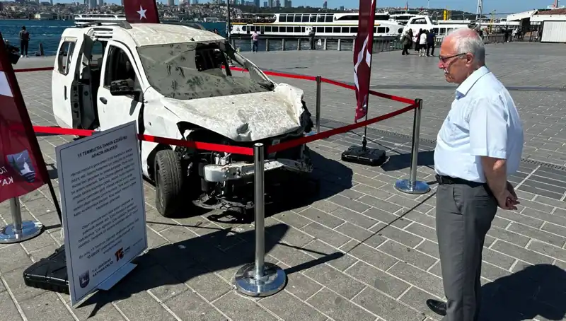 15 Temmuz’un Unutulmaz Anları: Tankın Ezdiği Otomobiller Sergisi Açıldı