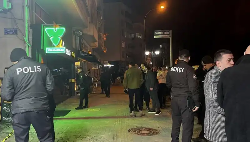 Eğlence Mekanında Yaşanan Silahlı Saldırı Panik Yarattı: Bir Yaralı Hastaneye Kaldırıldı