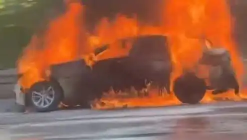 15 Temmuz Şehitler Köprüsü'nde Araç Yangını: Detaylar ve Yol Durumu