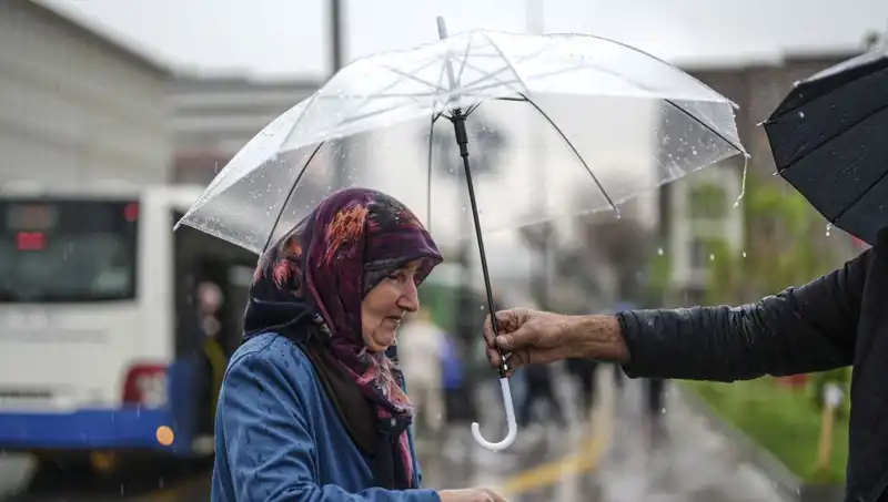 Ülke Genelinde Gök Gürültülü Sağanak Yağışlarla Hava Durumu Nasıldır?