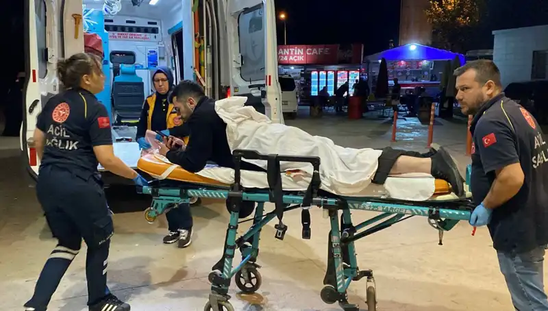 Çiftçi Kavgası Kanlı Bitti! Bacağından Bıçaklanan Tarımcı Hayati Tehlike Atlattı