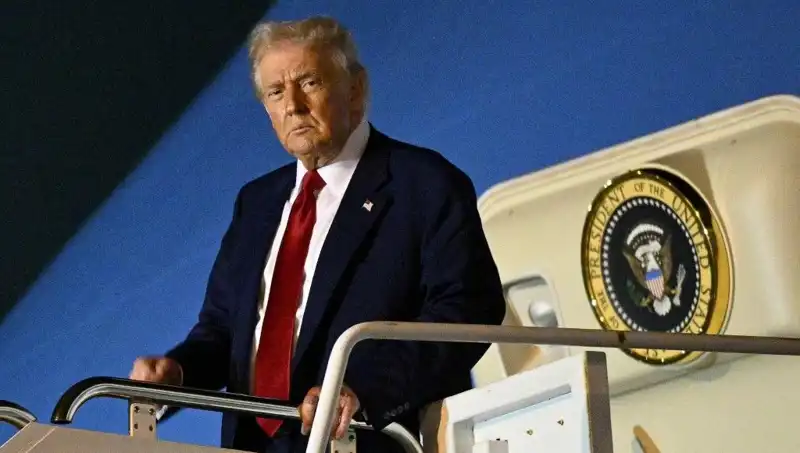 Trump, NATO Zirvesi İçin Lahey'e Gidiyor: Stratejik Gelişmeler Bekleniyor