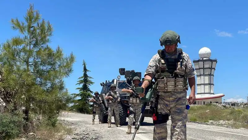 Bayramda Mehmetçik, Sevgiyle Vatanı Koruyor: Nöbet Tutan Askerlerimizin Hikayesi