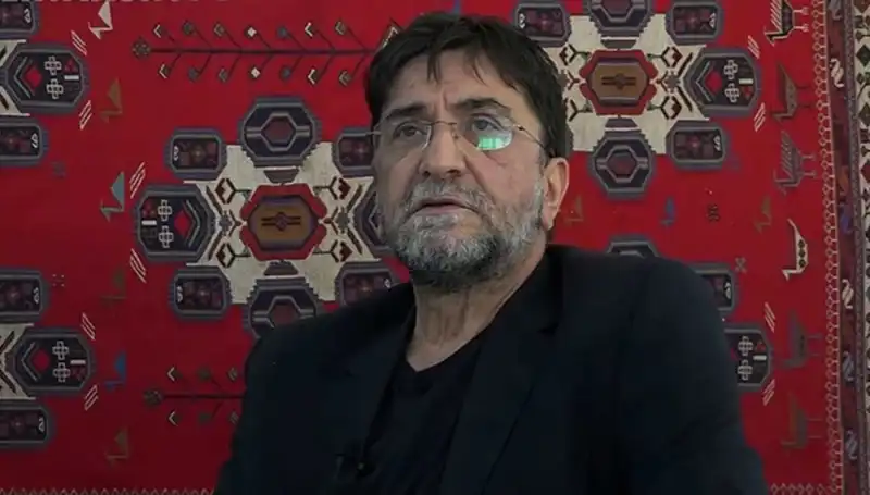 Gazeteci Nihat Genç Hayatını Kaybetti: Medya Dünyasında Derin İzler Bıraktı