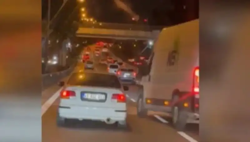 Tuzla'da Makas Terörü: Korkunç Kaza Sonrası Sürücü Tutuklandı!