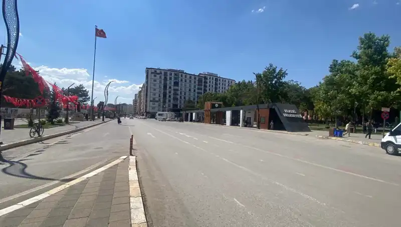 Elazığ Sokaklarında Sessizlik Hakim: Neden Bu Kadar Boş?