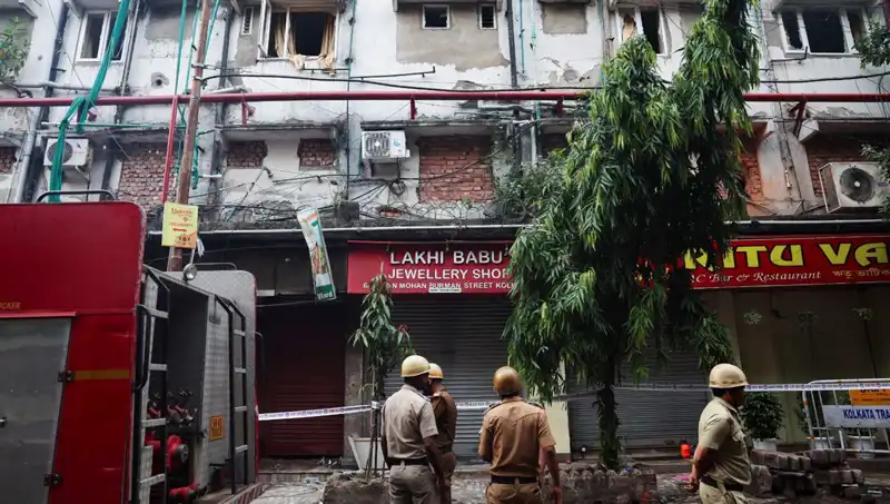Hindistan'daki Otel Yangınında Yaşanan Trajedi: 15 Can Kaybı
