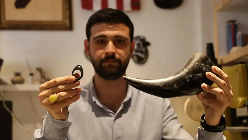 Türk Savaşçıların Tarihi Ekipmanı: Manda Boynuzuyla Yapılan Kılıçlar