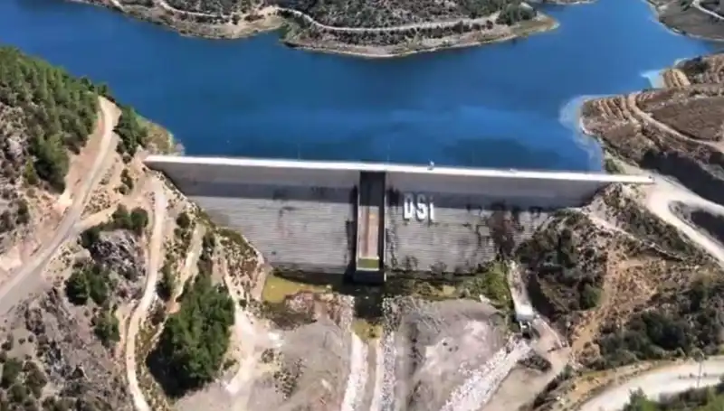 Çeşme'de Su Kesintileri Sona Eriyor: Beklenen Müjde Geldi!