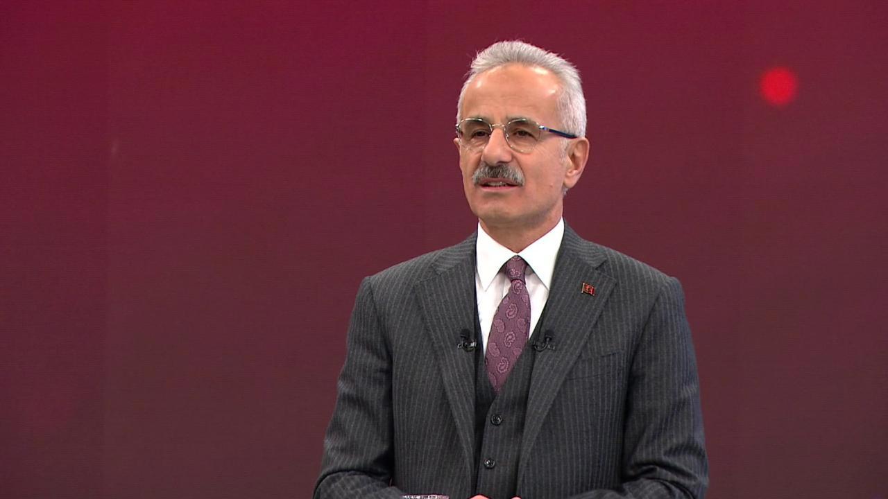 Bakan Uraloğlu: Bu Yıl Sosyal Medyaya Düzenleme Geliyor